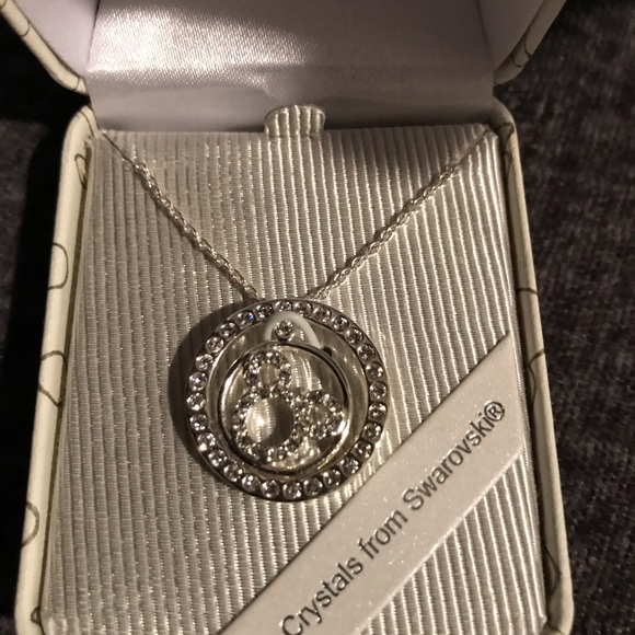 Disney Mickey Mouse in Rings Necklace - Picture 2 of 2